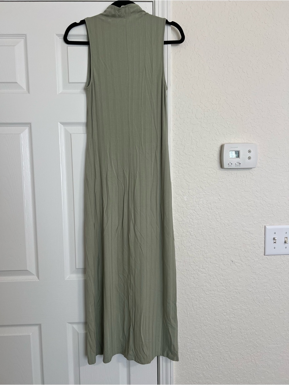 Aritzia Wilfred Free Leo Dress | Sage Green | Size Small - Picture 3 of 7